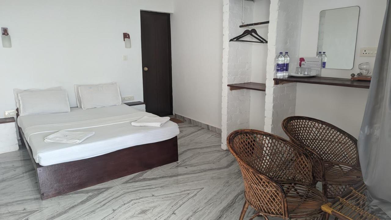 Nebo Hotel Varkala Exteriör bild