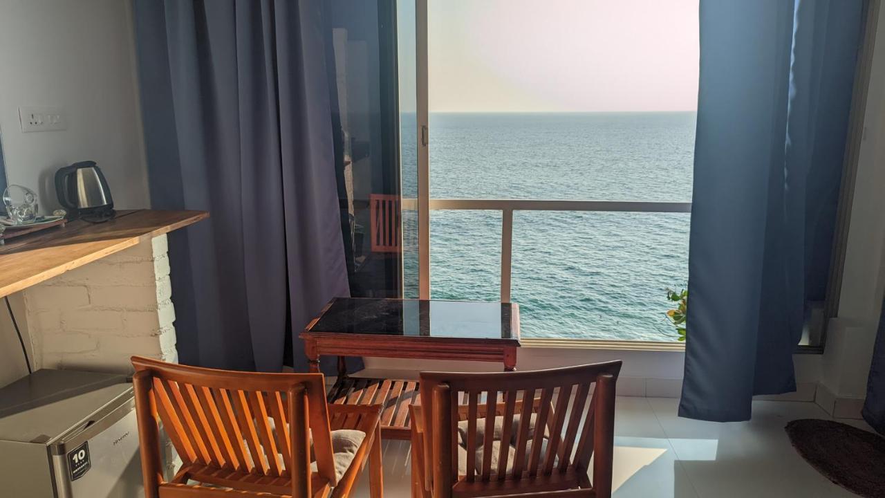 Nebo Hotel Varkala Exteriör bild